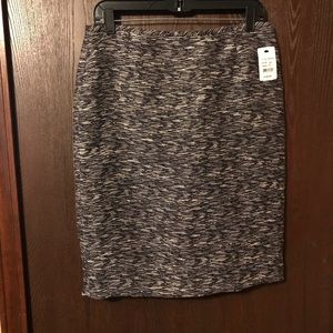 Calvin Klein knee length skirt - size 8